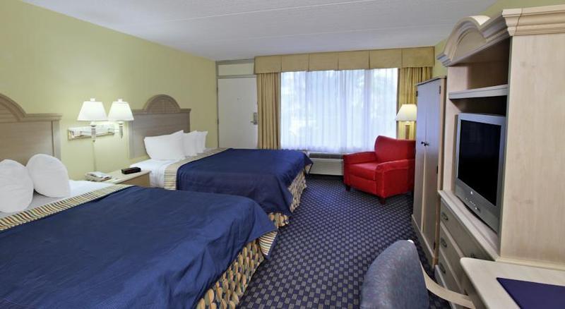 Days Inn By Wyndham Cocoa Cruiseport West At I-95/524 Exterior foto